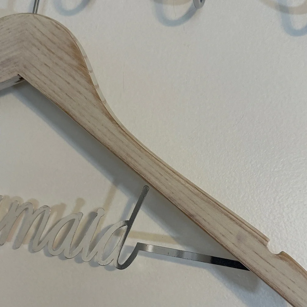 N/A elegant wooden